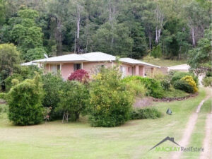 Lovely 3 Bedroom Home on 5 acres South of Sarina