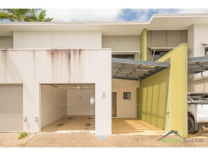 NORTH MACKAY – 3 BEDROOM TOWNHOUSE
