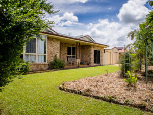 LARGE FAMILY HOME ON A HUGE BLOCK!