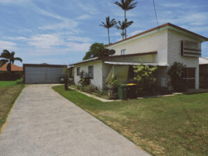 IDEAL LOCATION – BIG SHED PERFECT FOR FIRST HOME BUYERS